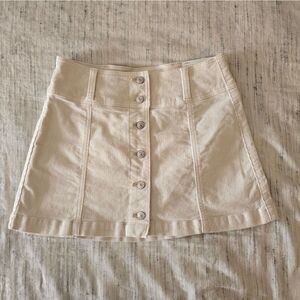 NWT American Eagle Outfitters Cream Mini Skirt